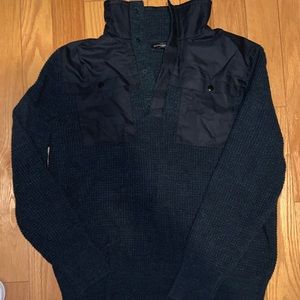 Men’s banana republic sweater